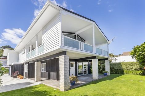 Photo of property in 7 Cherry Grove, Strathmore Park, Wellington, 6022