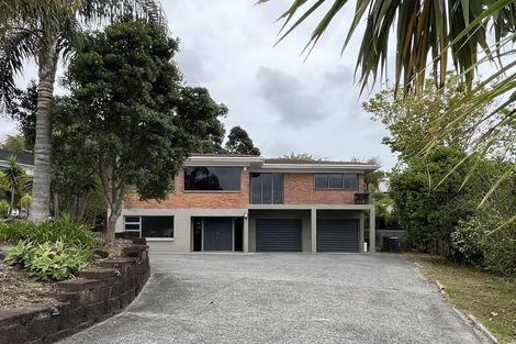 Photo of property in 5 Anchor Place, Beach Haven, Auckland, 0626