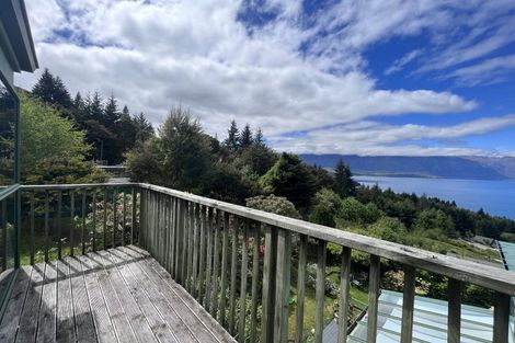 Photo of property in 117a Wynyard Crescent, Fernhill, Queenstown, 9300