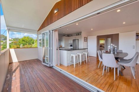 Photo of property in 7 Rossmore Terrace, Murrays Bay, Auckland, 0630