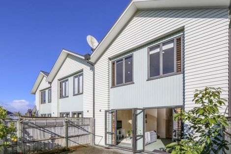 Photo of property in 27/11 The Avenue, Albany, Auckland, 0632