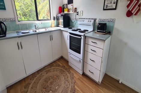 Photo of property in 57 Holmes Drive South, Massey, Auckland, 0614