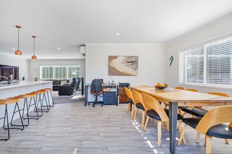 Photo of property in 10 Oceanair Drive, Pauanui, Hikuai, 3579