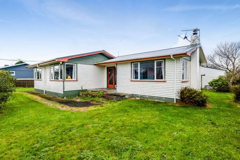 Photo of property in 9 Grey Street, Normanby, Hawera, 4614