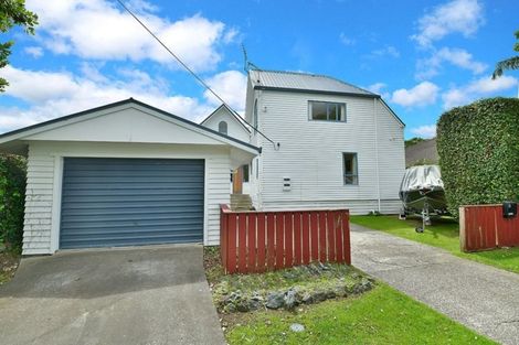 Photo of property in 20 Glamis Avenue, Manly, Whangaparaoa, 0930