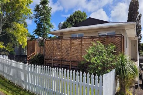 Photo of property in 147 Govett Avenue, Frankleigh Park, New Plymouth, 4310