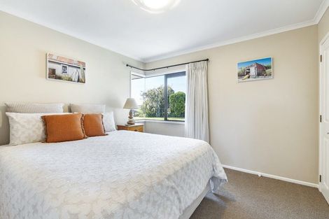 Photo of property in 74 Koru Road, Omata, New Plymouth, 4374