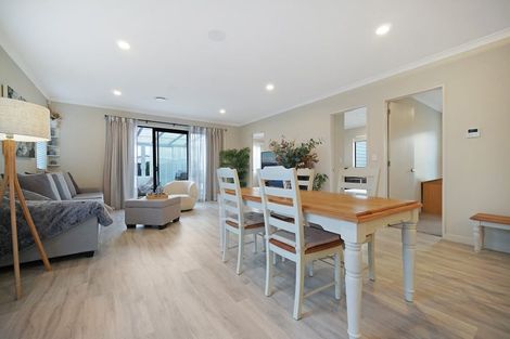 Photo of property in 54 Siren Street, Wainui, 0932