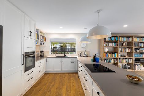 Photo of property in 21 Condell Avenue, Papanui, Christchurch, 8053