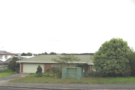 Photo of property in 7 Mira Place, Windsor Park, Auckland, 0632