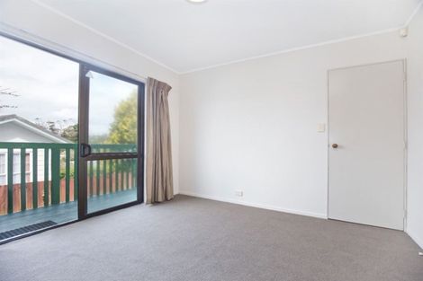 Photo of property in 10 Frosses Place, Massey, Auckland, 0614