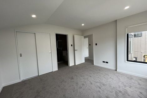 Photo of property in 98f Royal Road, Massey, Auckland, 0614