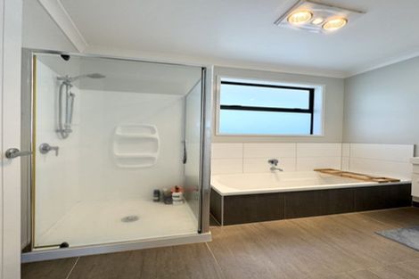 Photo of property in 81 Manuel Road, Silverdale, 0932