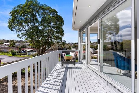 Photo of property in 9 Keldale Place, Forrest Hill, Auckland, 0620
