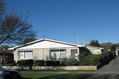 Photo of property in 4/35 Middle Road, Havelock North, 4130