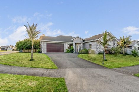 Photo of property in 10 Fred White Drive, Kumeu, 0810
