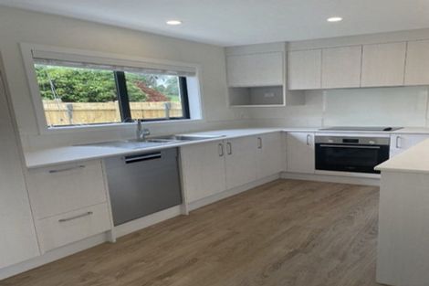 Photo of property in 79b Chilcott Road, Henderson, Auckland, 0612