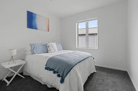 Photo of property in 2 Warbler Crescent, Papakura, 2110