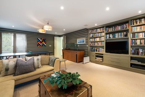 Photo of property in 28 Ewen Street, Takapuna, Auckland, 0622