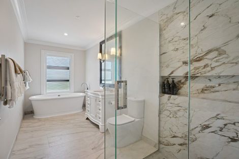 Photo of property in 40 Cunninghams Drive, Jacks Point, Queenstown, 9371