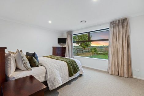 Photo of property in 160 Lakes Boulevard, Pyes Pa, Tauranga, 3112