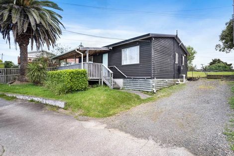 Photo of property in 12 Ranch Avenue, Beach Haven, Auckland, 0626