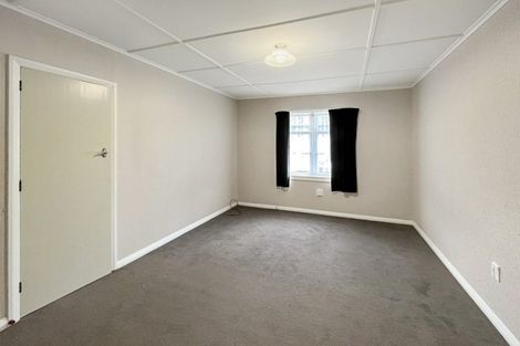 Photo of property in 17 Rewa Street, Takaro, Palmerston North, 4412