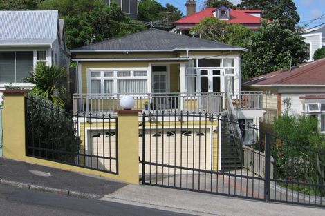 Photo of property in 100 Ellice Street, Mount Victoria, Wellington, 6011