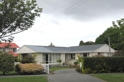 Photo of property in 31 Liverton Crescent, Bishopdale, Christchurch, 8053