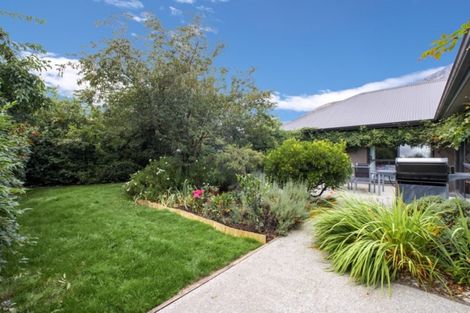 Photo of property in 28 Hope Avenue, Lake Hayes, Queenstown, 9304