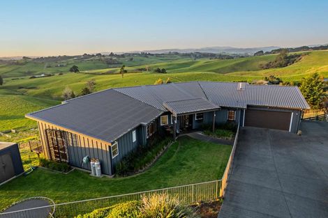 Photo of property in 25 Medhurst Road, Bombay, 2675