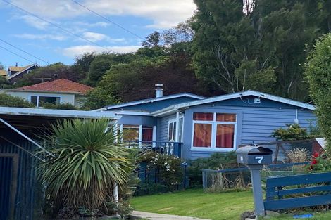 Photo of property in 7 Dickson Street, Macandrew Bay, Dunedin, 9014