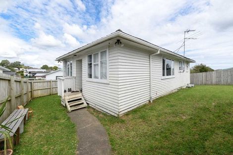 Photo of property in 12 Igloo Place, Red Hill, Papakura, 2110