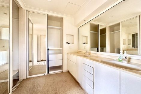 Photo of property in 13 Peter Terrace, Castor Bay, Auckland, 0620