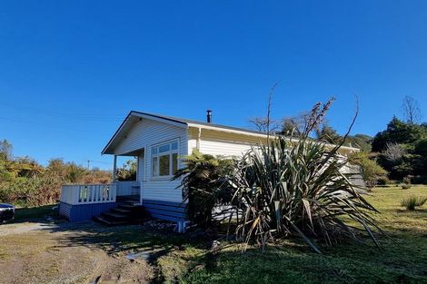 Photo of property in 30 Oxford Street, Taylorville, Greymouth, 7805