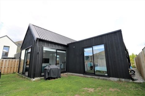 Photo of property in 7 Bellamore Street, Lake Hayes, Queenstown, 9304