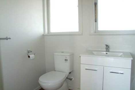 Photo of property in 24 Leman Street, Milton, 9220