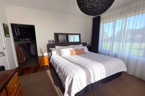 Photo of property in 101 Seaward Road, Edendale, 9825