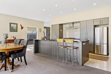 Photo of property in 128 Victory Drive, Wharewaka, Taupo, 3330