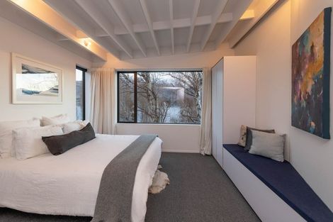 Photo of property in 9 Beacon Point Road, Wanaka, 9305