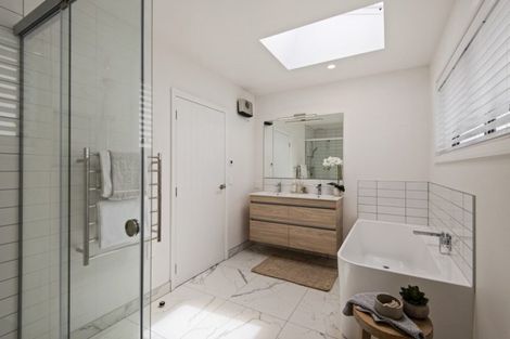 Photo of property in 40 Knowles Street, St Albans, Christchurch, 8052