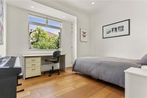 Photo of property in 823 Riddell Road, Saint Heliers, Auckland, 1071