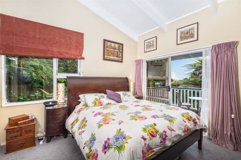 Photo of property in 90a Matipo Road, Mairangi Bay, Auckland, 0630