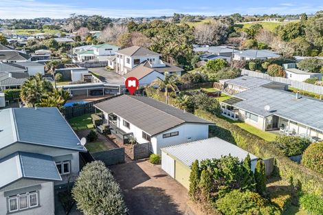 Photo of property in 247 Tukapa Street, Westown, New Plymouth, 4310