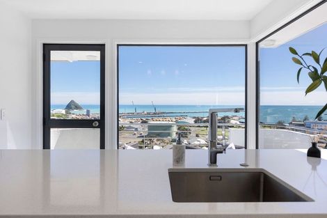 Photo of property in 12c Parris Street, Moturoa, New Plymouth, 4310