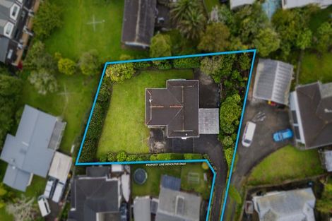 Photo of property in 18 Peterhouse Place, West Harbour, Auckland, 0618