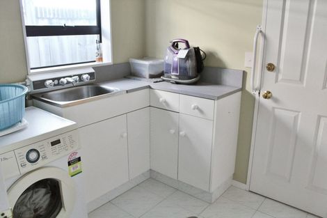 Photo of property in 15a Phoenix Avenue, Hokowhitu, Palmerston North, 4410