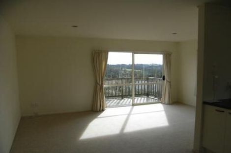 Photo of property in 294 Paremoremo Road, Paremoremo, Auckland, 0632