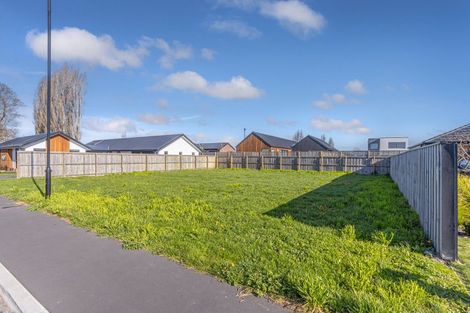 Photo of property in 23 Malaga Crescent, Harewood, Christchurch, 8051