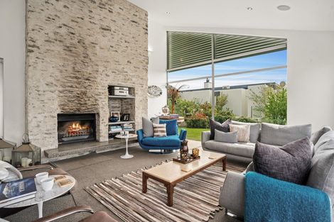 Photo of property in 14 Sunrise Bay Drive, Wanaka, 9305